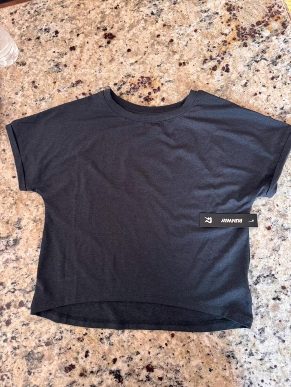 Runway tee size medium NWT